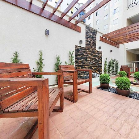 Bem No Centro, Cozinha Completa, Varanda E Garagem Poços de Caldas Eksteriør billede